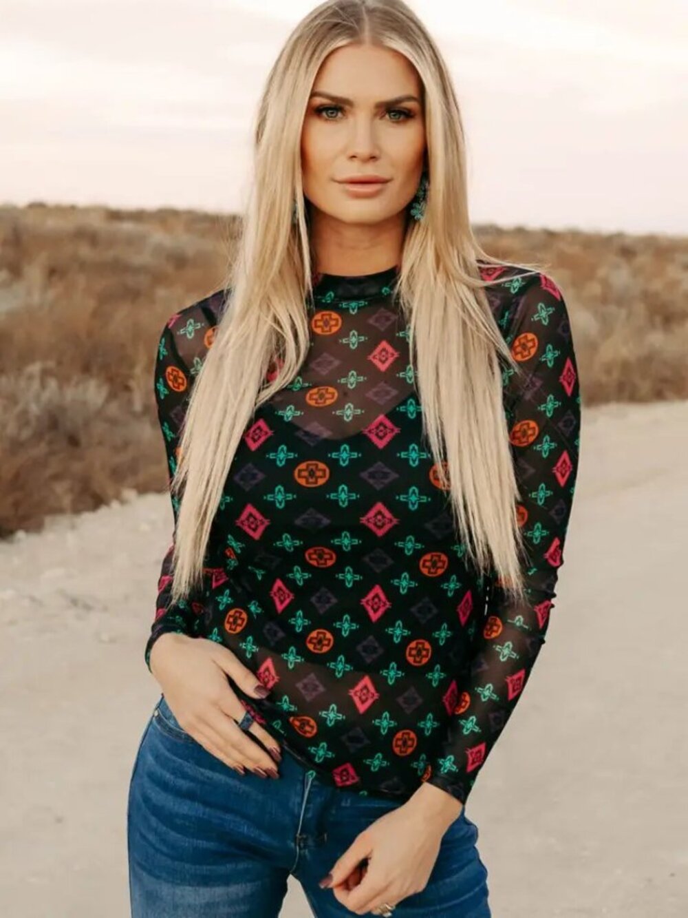 LA VIBES MESH LONG SLEEVE TOP